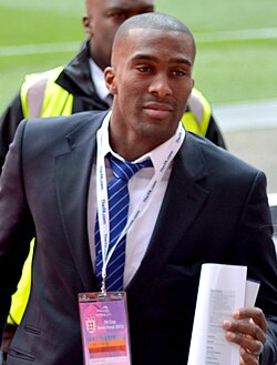 Sylvain Distin 2012-ben