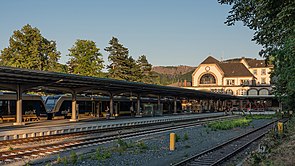 Bahnsteige und Empfangsgebäude, 2022