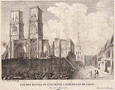 Ruines de la cathédrale Saint-Lambert. Les tours de sable et à droite Notre-Dame Aux-Fonts.