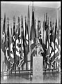『旗の間』のビスマルク像