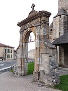 Église Saint-Maurice le premier portail.