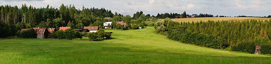 Panoramo de Radkov - Nové Zálužné de okcidento