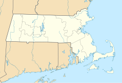 Mapa konturowa Massachusetts, blisko centrum na lewo u góry znajduje się punkt z opisem „Pelham”