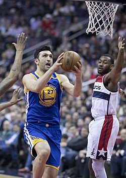 Zaza Pachulia (2017), playing for the Golden State Warriors