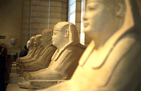 Esfinges del dromos del Serapeum de Saqqara. Museo del Louvre