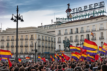 Manifestació republicana a la madrilenya Porta del Sol el dia que es va anunciar la decisió d'abdicació de Joan Carles I