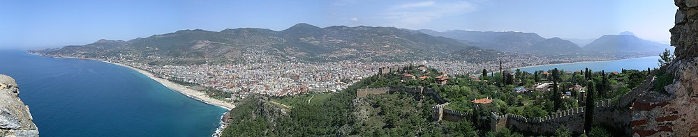 Panorama od strony zachodniej cypla.