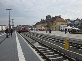 Der Bahnhof während der Eröffnungsfeiern Korbach–Frankenberg am 12. September 2015