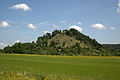 Schloßberg mit Burgruine Velburg von Westen