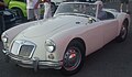 MG MGA із сталевими штампованими колесами (Північна Америка)