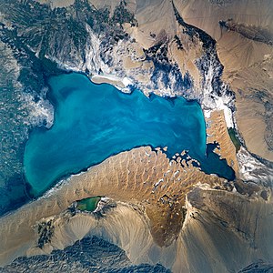 Bayangolin Moğol Özerk İli'ndeki Bosten Gölü