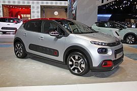 Citroën C3 III bicolore grise/rouge, avec Airbumps