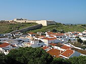 Castro Marim (Algarve, Portugal): vista de parte da cidade e (ao fundo) o Forte de São Sebastião