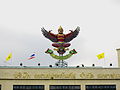 Patung Garuda, pemberian raja Thailand sebagai anugerah restu kerajaan.