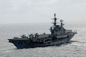 INS Viraat (R22) under övningen Malabar 2007.