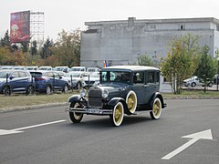 Sedan 1928 com portas suicidas na Romênia