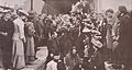 Begrafenis, Nikolaasstation, juli 1904: На Николаевском вокзале. Вынос из вагона гроба с телом А.П. Чехова