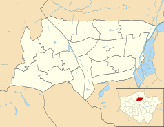 Mapa konturowa gminy Haringey, po prawej nieco u góry znajduje się punkt z opisem „Bruce Grove”