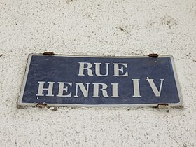 Voir la plaque.