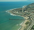 Ventura mit dem „Surfer’s Point Ventura“ und dem US-101 (rechts) USA-Kalifornien Kalifornien