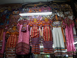 Robes kabyles (Artisanat algérien)