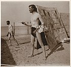 Edvard Munch at the Beach in Warnemünde. 1907. 83 × 87 mm. Munch Museum, Oslo