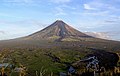 A Mayon-vulkán Legazpi közelében