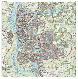 Sint Walburgistsjerke mei stedsmuorre