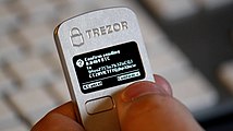 ハードウェアウォレットのTrezor