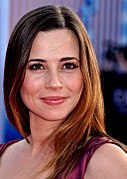 Linda Cardellini interprète Lindsay Weir.