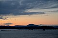 Vista desde la ciudad de Namegata del lago Kasumigaura y el monte Tsukuba