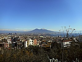 Uitzicht op Napels en de vulkaan de Vesuvius
