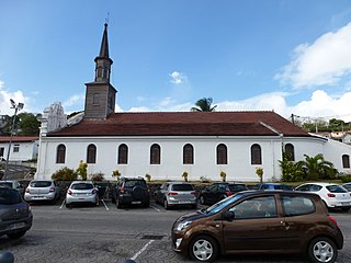 Façade sud de l'église.