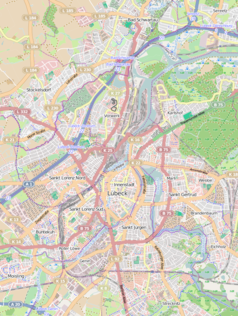 Mapa konturowa Lubeki, blisko centrum po lewej na dole znajduje się punkt z opisem „Lübeck Hauptbahnhof”