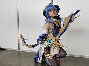 04/06: Cosplayer xinesa representant a Ganyu, de Genshin Impact