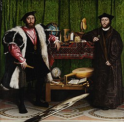 Les Ambassadeurs, double portrait de Jean de Dinteville et Georges de Selve, peint par Hans Holbein le Jeune en 1533 (National Gallery, à Londres). Il est célèbre pour contenir, au premier plan, une spectaculaire anamorphose évoquant un os de seiche qui se révèle, depuis un point de vue oblique, être un crâne humain. (définition réelle 30 000 × 29 560)