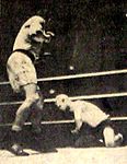 Rafael Iglesias (r.) gewann durch K. o. über den Schweden Gunnar Nilsson die Goldmedaille im Schwergewicht 1948
