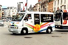 Photographie en couleurs d’une navette électrique du réseau Stac en 2002.