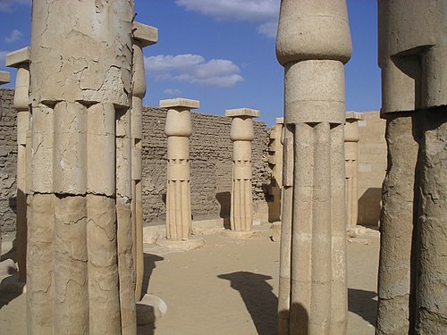 Ruines de la tombe inutilisée d'Horemheb à Saqqarah.