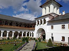 Aninoasa Monastery 8.jpg