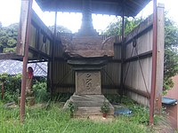 藤白峠の宝塔