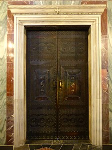 Una porta carolingia in bronzo massiccio