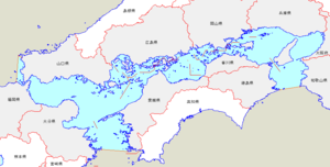 瀬戸内海。広島・山口・愛媛の3県の県境付近が斎灘と安芸灘の境界付近。そこから南側へ伊予灘、豊予海峡と続く。