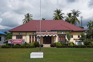 Kantor camat Tamban Catur