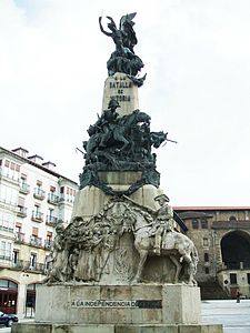 Monumento a la Batalla de Vitoria, 1917, de Gabriel Borrás Abellá, plaza de la Virgen Blanca