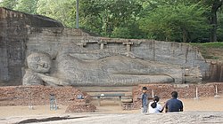 Buddha fekvő szobra, Gal Vihara