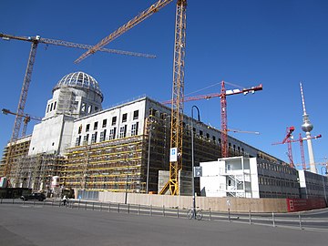 Rekonstrukcijska dela v teku, 20. april 2016