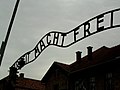 Auschwitz 'Arbeit macht frei'