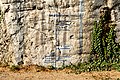 Historische Wassermarken an der Anbrandungskehle des Rheins