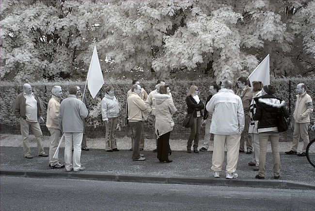 Les premiers manifestants (vue infrarouge).